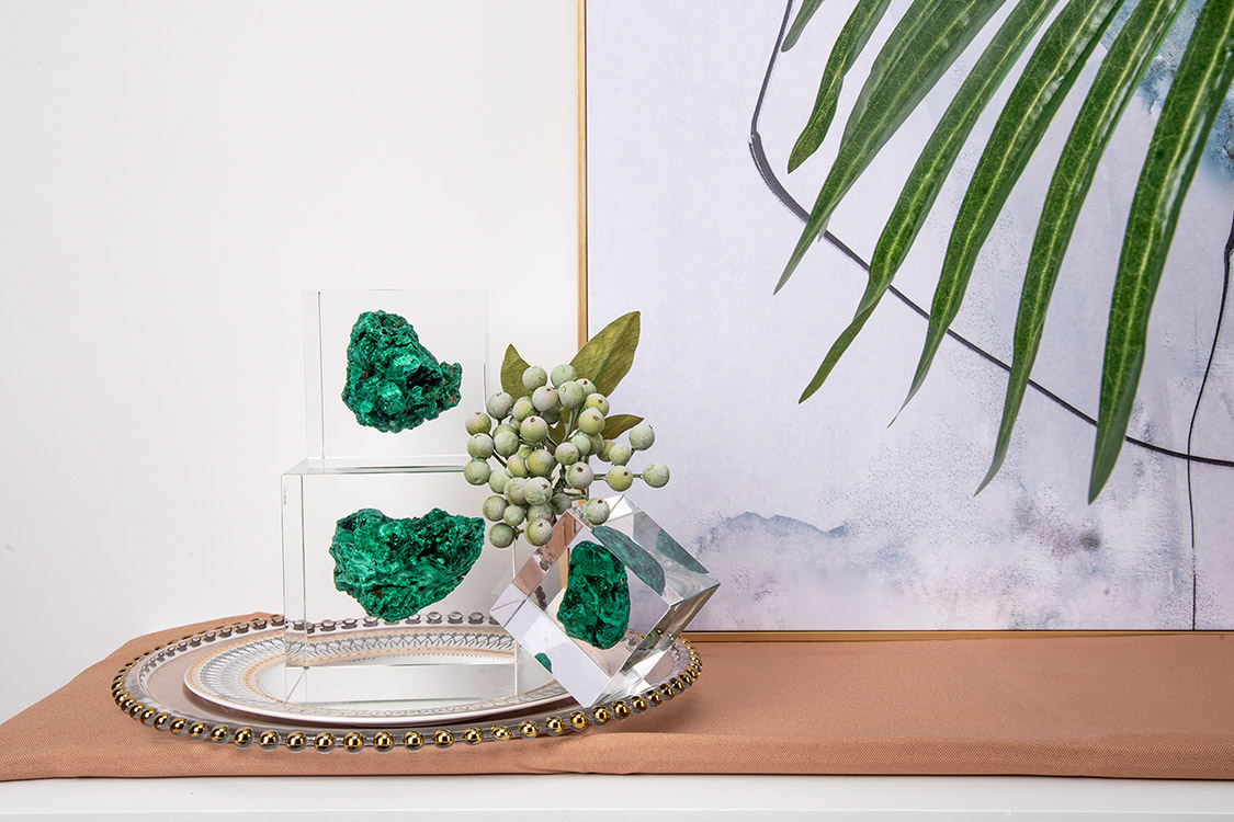 Floating Mineral
